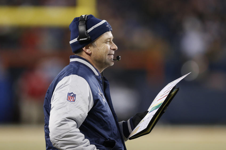 CHICAGO, IL - DECEMBER 4: Offensive assistant coach Scott Linehan of the Dallas Cowboys looks on during the game against the Chicago Bears at Soldier Field on December 4, 2014 in Chicago, Illinios. The Cowboys defeated the Bears 41-28. (Photo by Joe Robbins/Getty Images) 