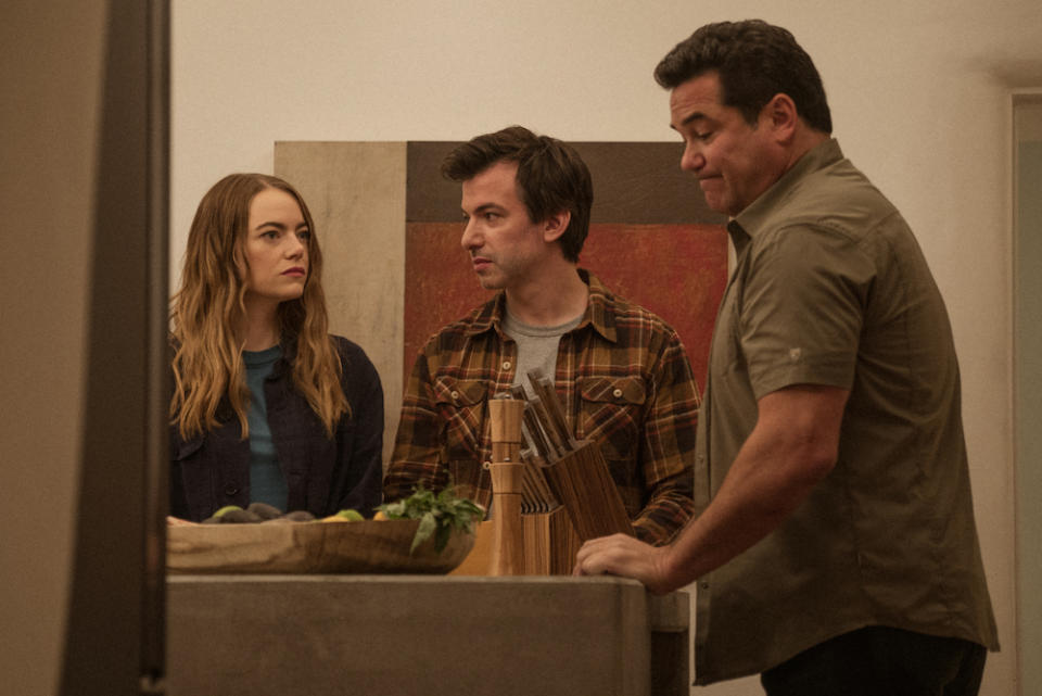 L-R: Emma Stone as Whitney, Nathan Fielder as Asher and Dean Cain as Mark Rose in The Curse, episode 5, season 1, streaming on Paramount+ with SHOWTIME, 2023. Photo Credit: Richard Foreman Jr./A24/Paramount+ with SHOWTIME.