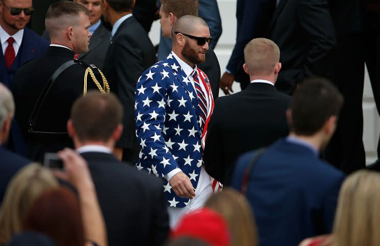 WASHINGTON, DC - APRIL 01: Boston Red Sox player Jonny Gomes departs a ceremony with U.S. President Barack Obama on the South Lawn of the White House to honor the 2013 World Series Champion Boston Red Sox April 1, 2014 in Washington, DC. The Red Sox defeated the St. Louis Cardinals in the 2013 World Series. (Photo by Win McNamee/Getty Images)