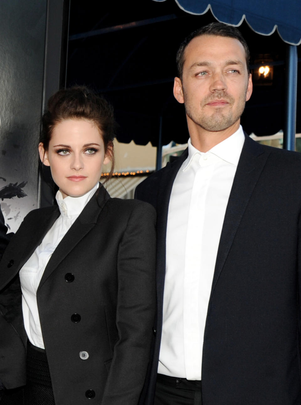 Closeup of Kristen Stewart and Rupert Sanders