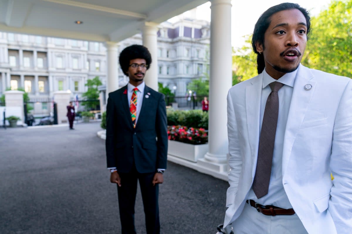 Tennessee Reps. Justin Pearson (left) and Justin Jones (right) outside the West Wing after meeting with President Joe Biden and Vice President Kamala Harris (Copyright 2023 The Associated Press. All rights reserved)