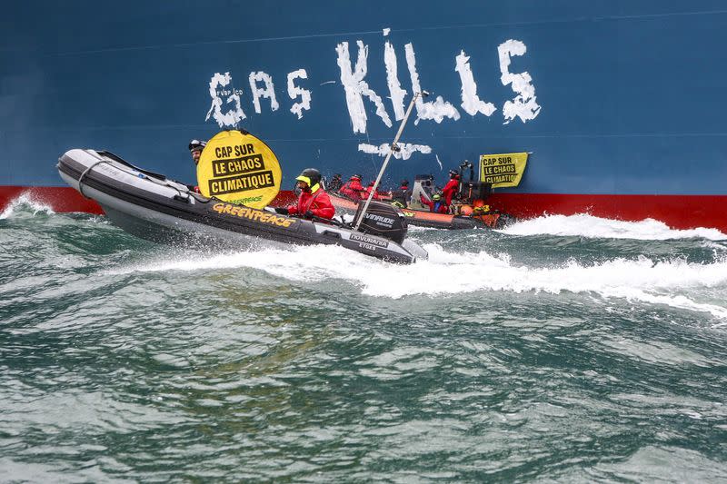 New FSRU arrives in France as Greenpeace blocks port