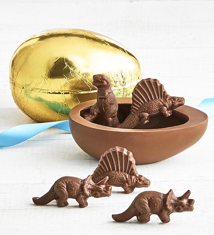 <p><a href="https://www.simplychocolate.com/art-coco-foil-wrapped-chocolate-egg-163815" rel="nofollow noopener" target="_blank" data-ylk="slk:Shop Now;elm:context_link;itc:0;sec:content-canvas" class="link ">Shop Now</a></p><p>Art CoCo Foil Wrapped Chocolate Egg</p><p>simplychocolate.com</p><p>$24.99</p><span class="copyright">Simply Chocolate</span>