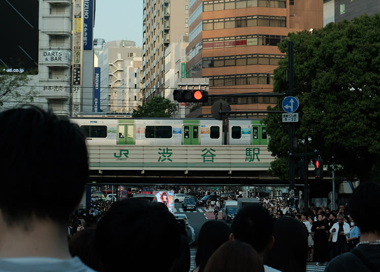 雖說與台灣新聞上常見的捷運擾人行為大相徑庭，但日本人更討厭自身權益受到影響