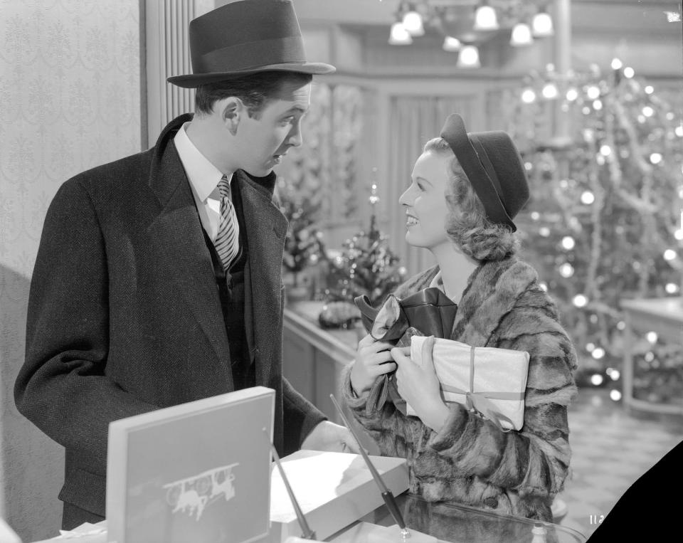 classic christmas movies, greatest christmas films (Alamy Stock Photo)