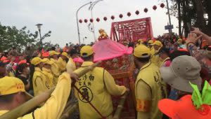 白沙屯媽祖選擇走西螺大橋渡過濁水溪，而非潦溪。（圖／翻攝自白沙屯媽祖網路電視台）
