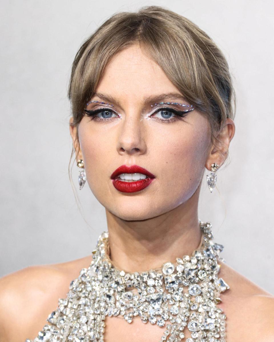 Taylor Swift's Massive Earnings From Spotify Revealed