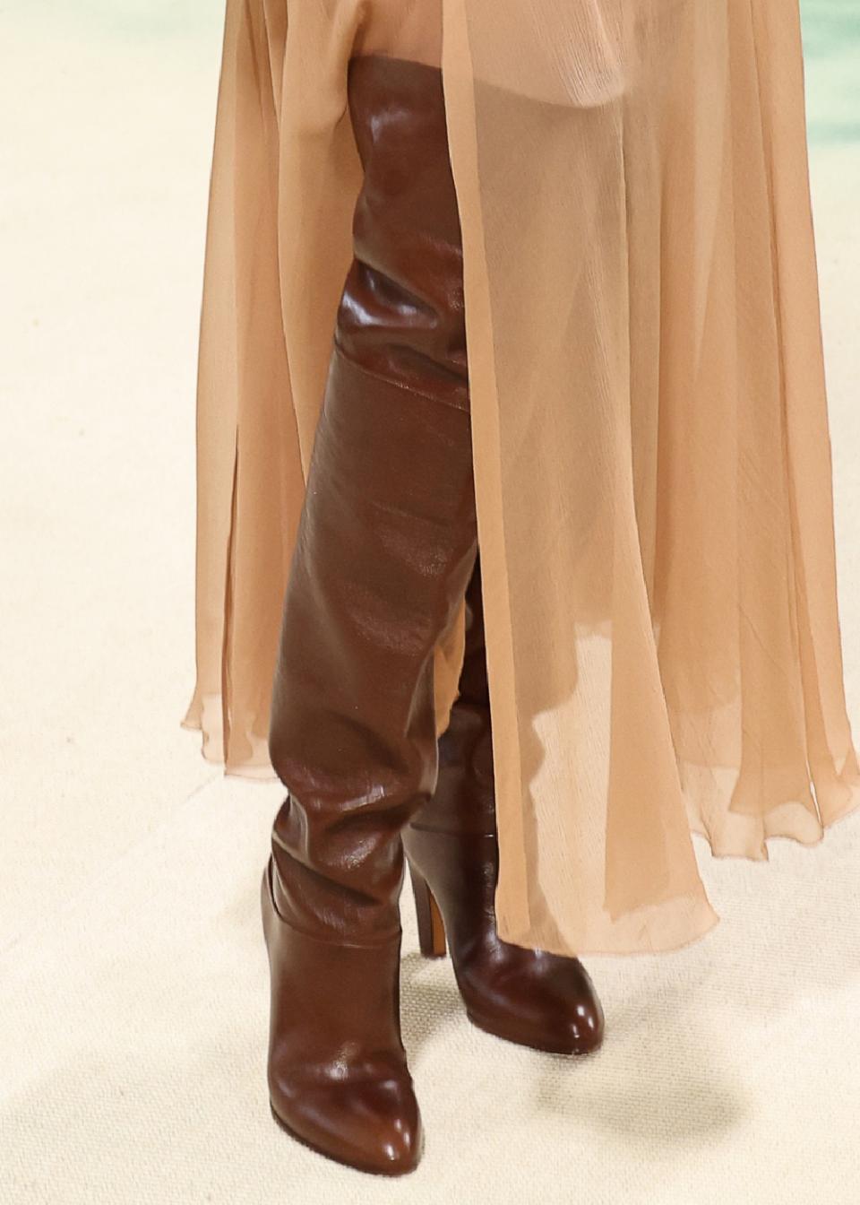 shoes, chloe boots, chloe, thigh-high boots, met gala shoes, zoe saldana, met gala style