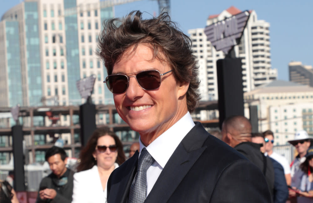 Tom Cruise apologised for interrupting peaceful hike with movie stunt credit:Bang Showbiz