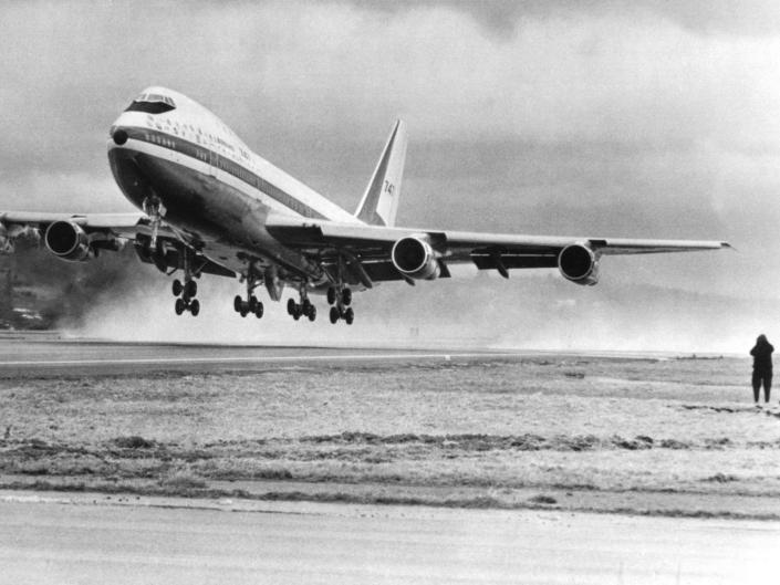 Boeing 747 First Flight