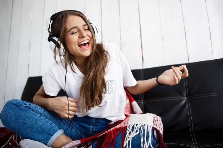 Spotify, YouTube Music y Apple Music te permiten conocer cuál es la música y podcasts que más escuchaste en el último año, y armar una lista de reproducción que capture la banda sonora de este año