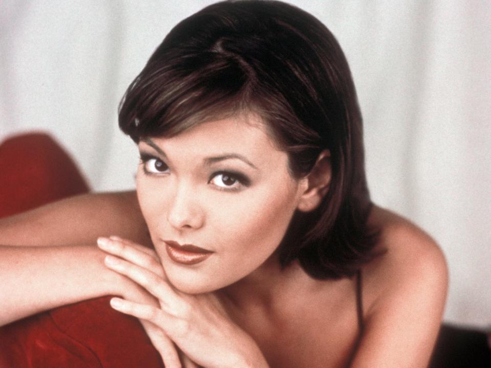 lindsay price 90210