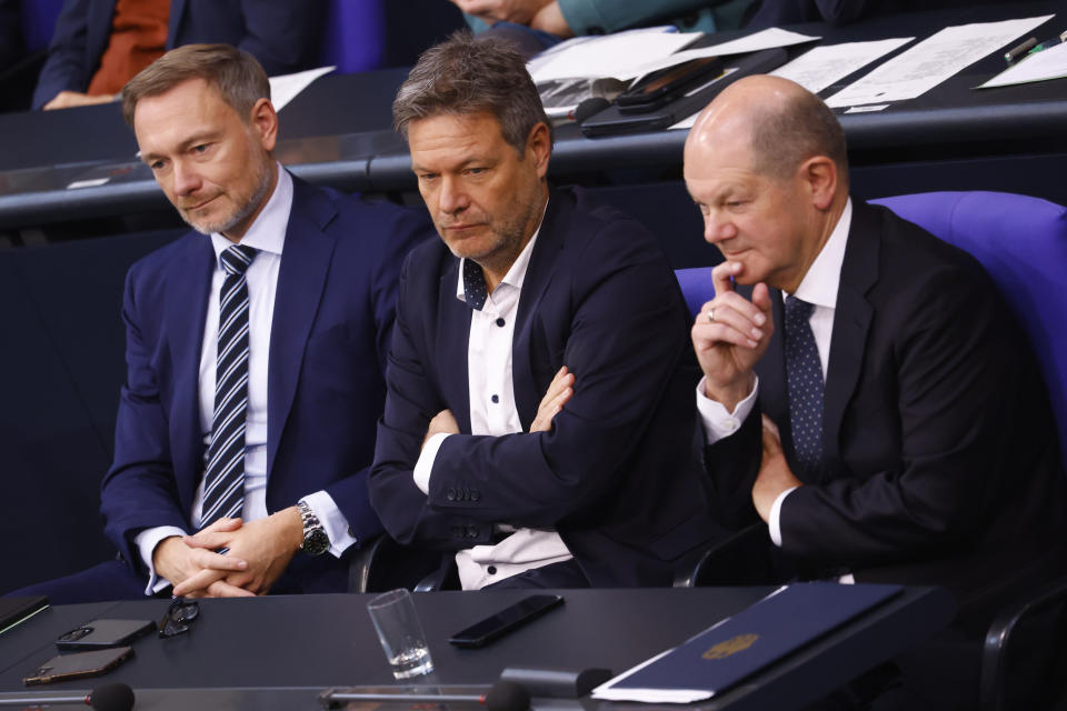 Christian Lindner, Robert Habeck und Olaf Scholz (von links). (Bild: Michele Tantussi/Getty Images)