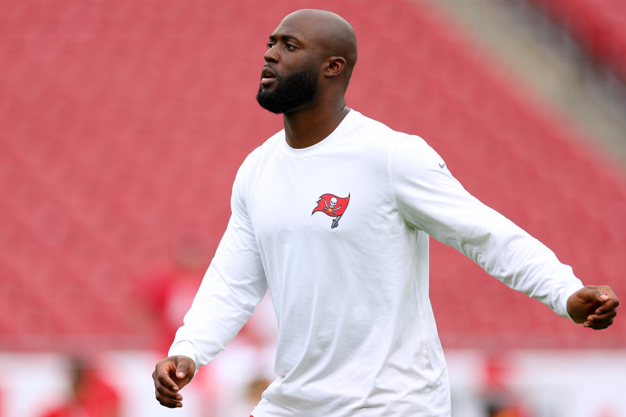 TAMPA, FLORIDA - JANUARY 01: Leonard Fournette #7 of the Tampa Bay Buccaneers warms up before playing against the Carolina Panthers at Raymond James Stadium on January 01, 2023 in Tampa, Florida. (Photo by Julio Aguilar/Getty Images)