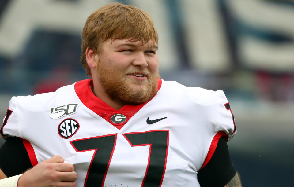 The father of soon-to-be former Georgia lineman Cade Mays had an ugly finger incident. (Kim Klement-USA TODAY Sports)