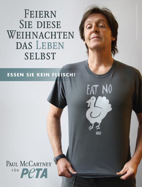 Dass Paul McCartney in seinem Alter nicht unbedingt mehr die Hüllen fallen lassen möchte, ist verständlich. Seinem Einsatz für den Tierschutz tut das aber keinen Abbruch – ganz im Gegenteil! (Bild-Copyright: Facebook/PETADeutschland)