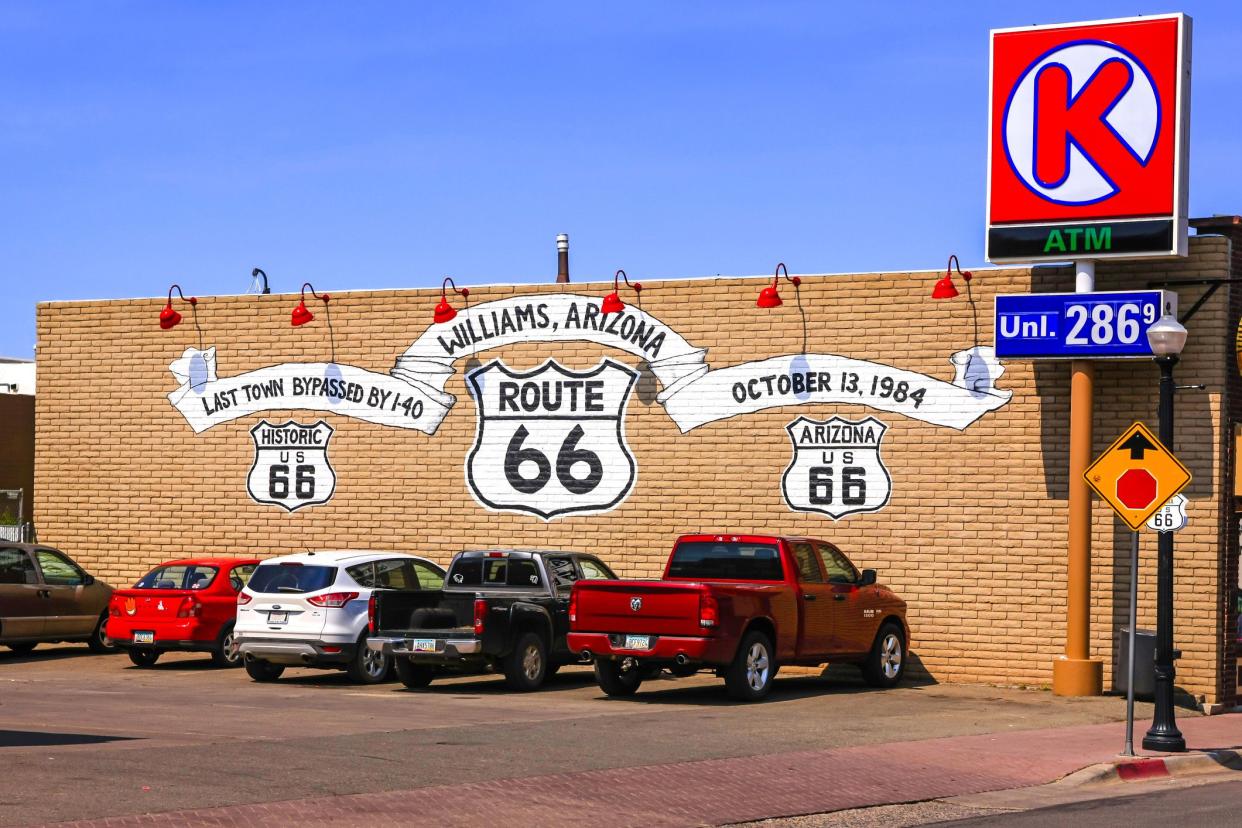 wall art dedicated to route 66 in williams arizona