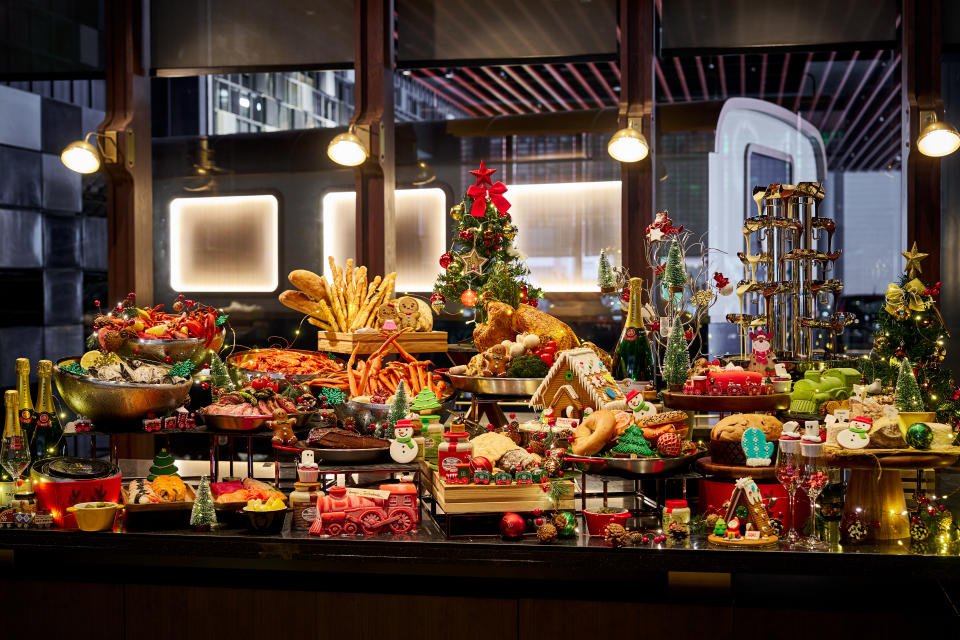 Festive buffet at Pullman Hill Street (Photo: Pullman Hill Street)