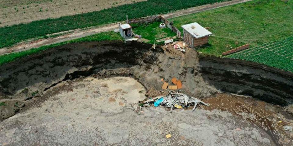 Todo-el-perímetro-en-la-zona-del-socavón-está-en-riesgo