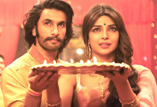 Who stood taller than Ranveer Singh opposite Priyanka Chopra