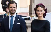 Es war nicht die Grippe: Prinz Carl Philip und Prinzessin Sofia von Schweden wurden, nachdem sie entsprechende Anzeichen aufgezeigt hatten, positiv auf COVID-19 getestet. Es gehe ihnen "relativ gut", ließ der schwedische Hof wissen, ihre beiden Söhne Alexander und Gabriel entwickelten keine Symptome, gemeinsam ging die Familie in Quarantäne. (Bild: Michael Campanella/Getty Images)