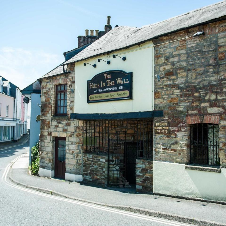 The Hole in the Wall was a debtors prison in the 18th century