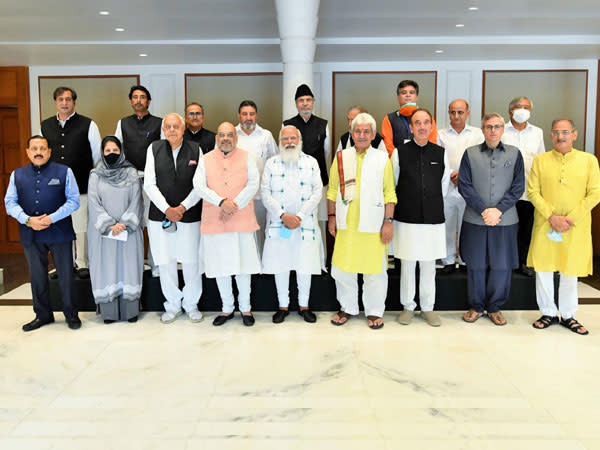 14 prominent leaders from the Union Territory attended all-party meeting with PM Narendra Modi. (photo/ANI)