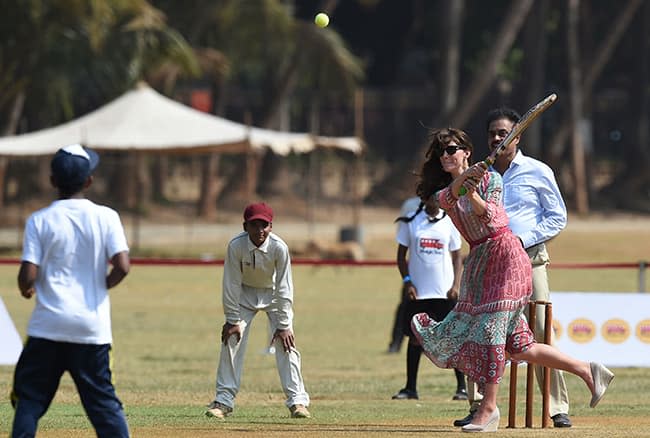 kate-middleton-cricket