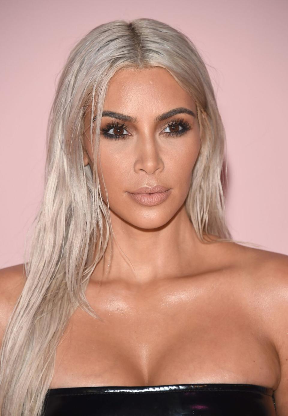 <p>The good blonde. So, I might have been a bit savage about 2015 blonde Kim, but 2017 blonde Kim hit all the marks.</p><p>The icy tone, the wet look, that warm brown smokey eye, obsessed, obsessed, obsessed.</p>