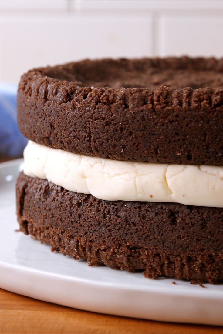 Giant Oreo Cake