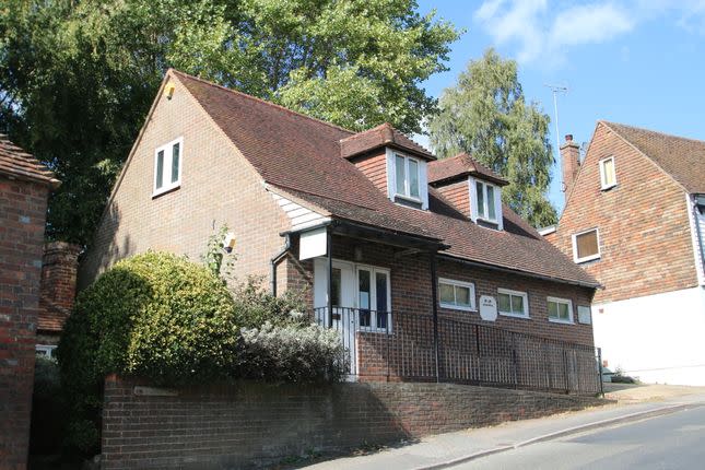 Two-bed detached house in. Photo: Zoopla