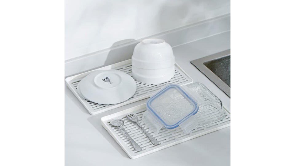 Kitchen Self Draining Tray. (Photo: Amazon SG)