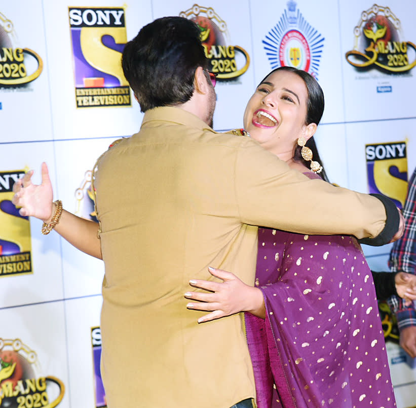 All the candid moments from Umang 2020 red carpet