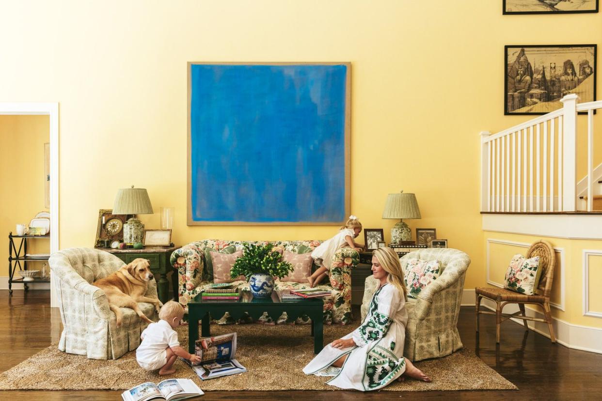 designer julia armory's home in southampton, new york amory with her children, honor 4 son, minot 2 and labrador mix, hudson