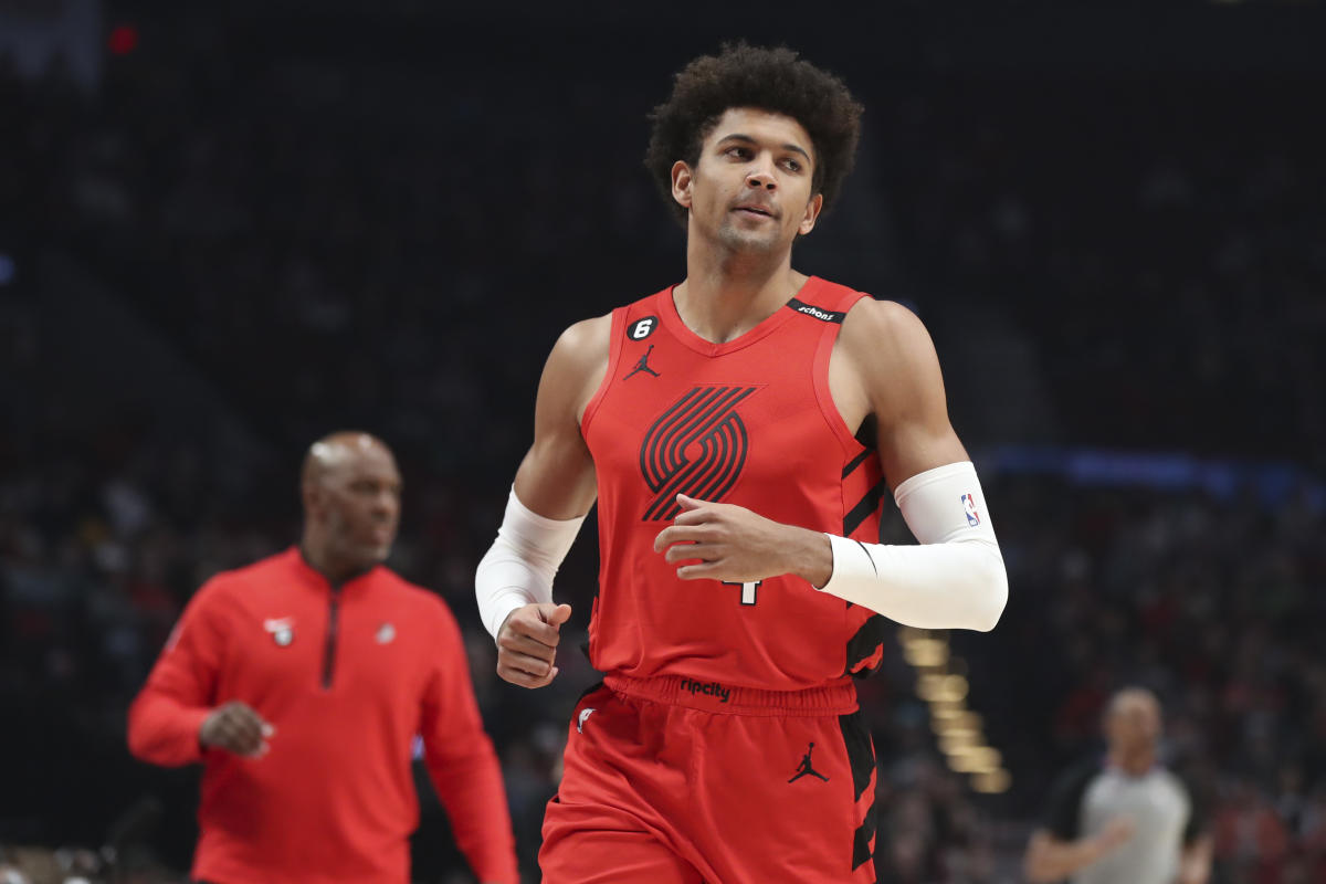 2023/24 NBA trade & free agency tracker: Latest deals and news