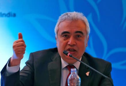 FILE PHOTO: Fatih Birol, Executive Director of the International Energy Agency, speaks with the media during the International Energy Forum (IEF) in New Delhi, India, April 11, 2018. REUTERS/Altaf Hussain