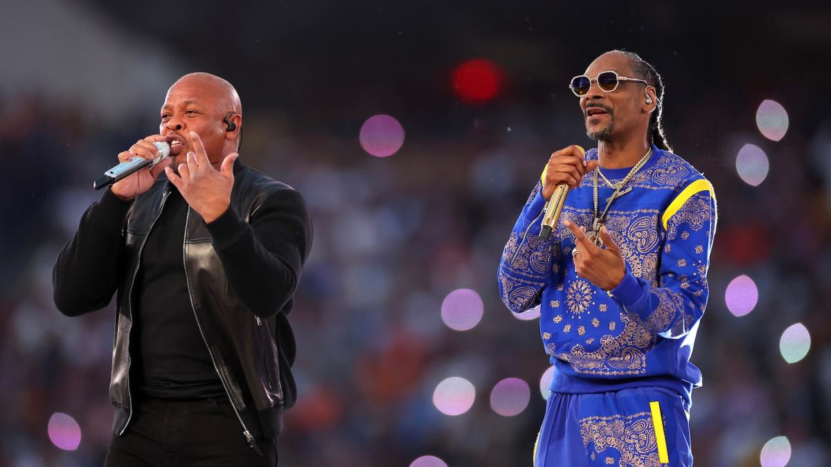 Snoop Dogg Brings Death Row Music Catalog to TikTok: 2Pac & More – Billboard