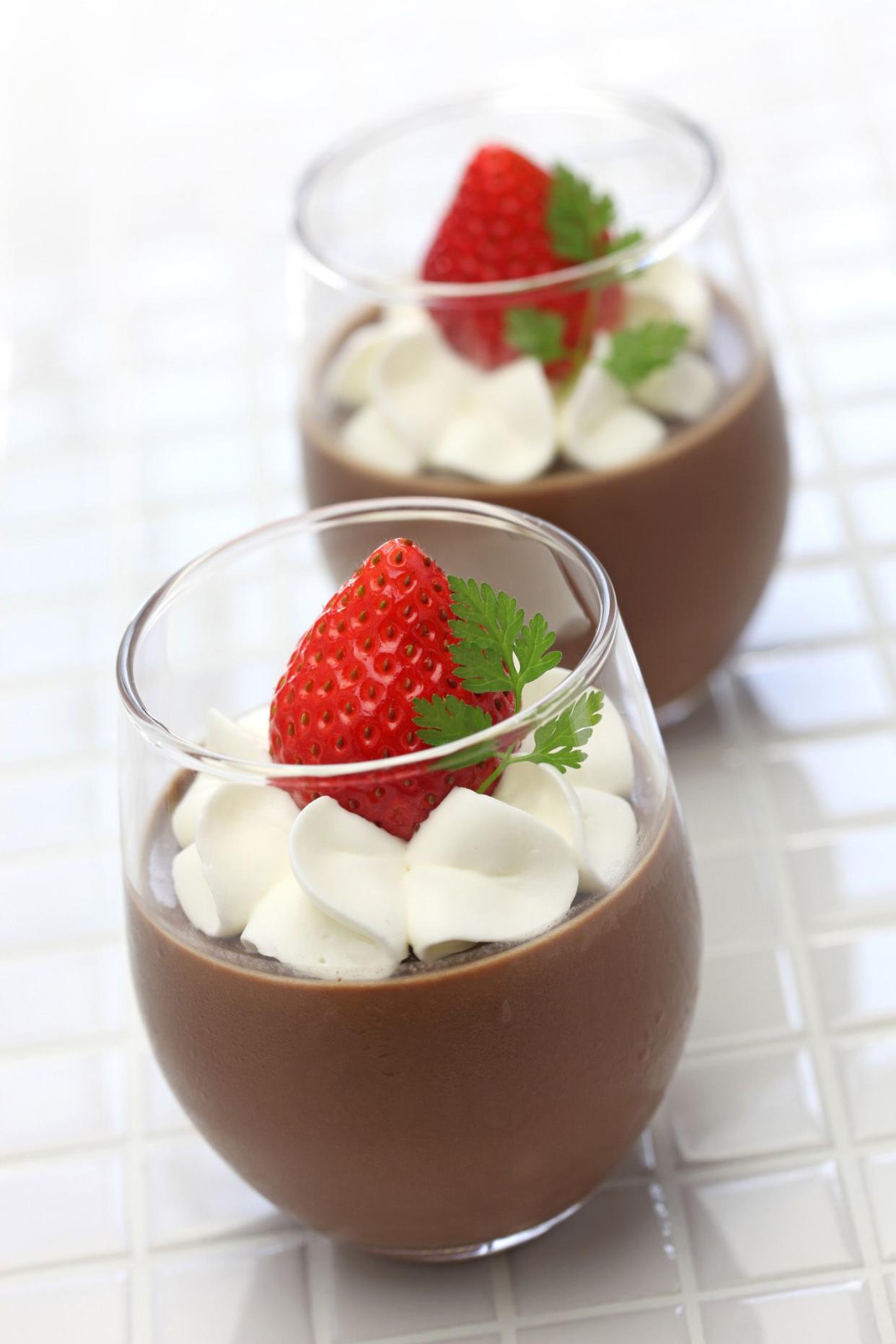 chocolate pudding with cream and strawberry