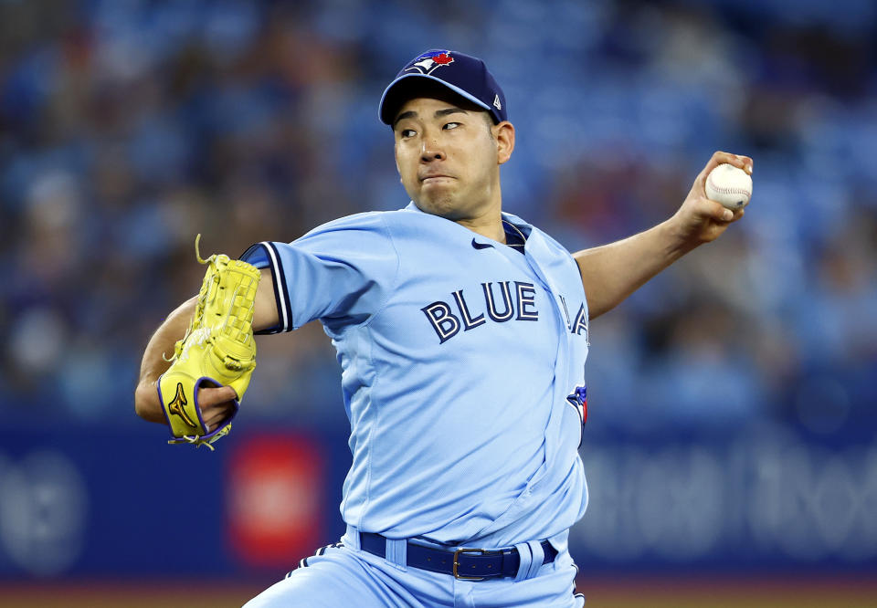 TORONTO, ON - MAY 16:  Yusei Kikuchi #16 of the Toronto Blue Jays delivers a pitch in the sixth inning against the Seattle Mariners at Rogers Centre on May 16, 2022 in Toronto, Ontario, Canada.  (Photo by Vaughn Ridley/Getty Images)