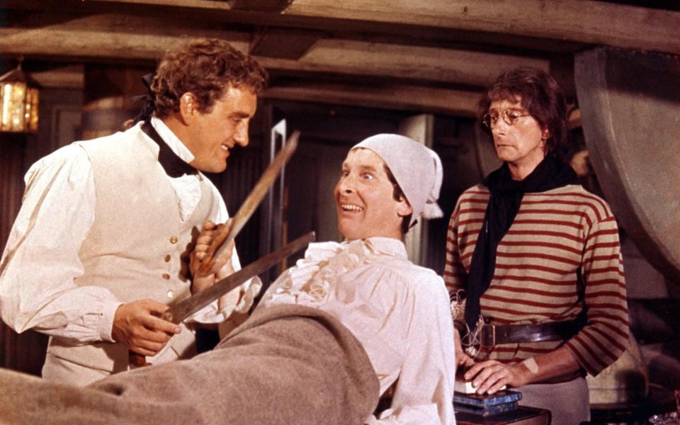 Cribbins as Albert Poop-Decker in Carry On Jack, with Kenneth Williams and Charles Hawtree - TopFoto