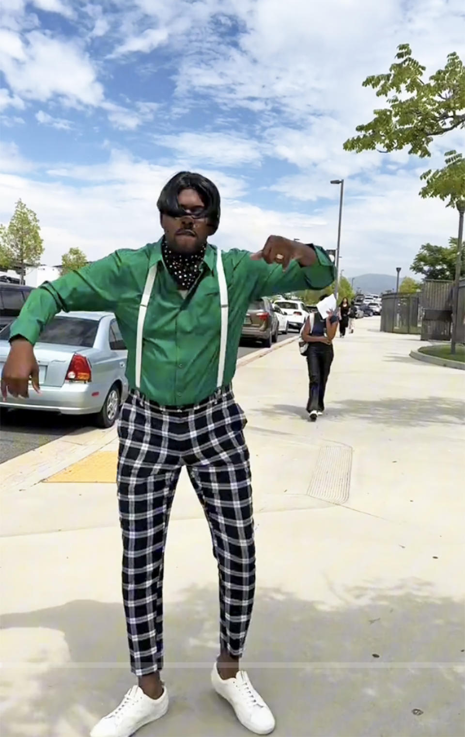 Jevin Smith — dressed as  André 3000 — recently danced to 