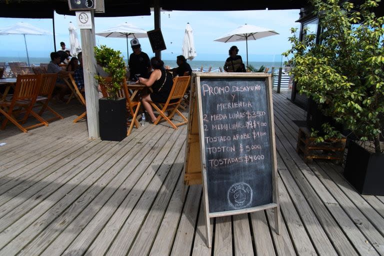 Promociones para desayunar o merendar frente al mar 