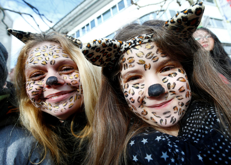 <p>Carnival revellers at the traditional “Rosenmontag” Rose Monday carnival parade in Mainz, Germany, Feb. 12, 2018. (Photo: Ralph Orlowski/Reuters) </p>