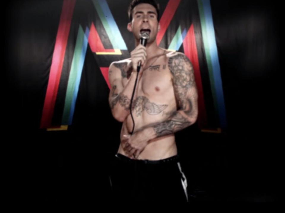 maroon 5 moves like jagger music video