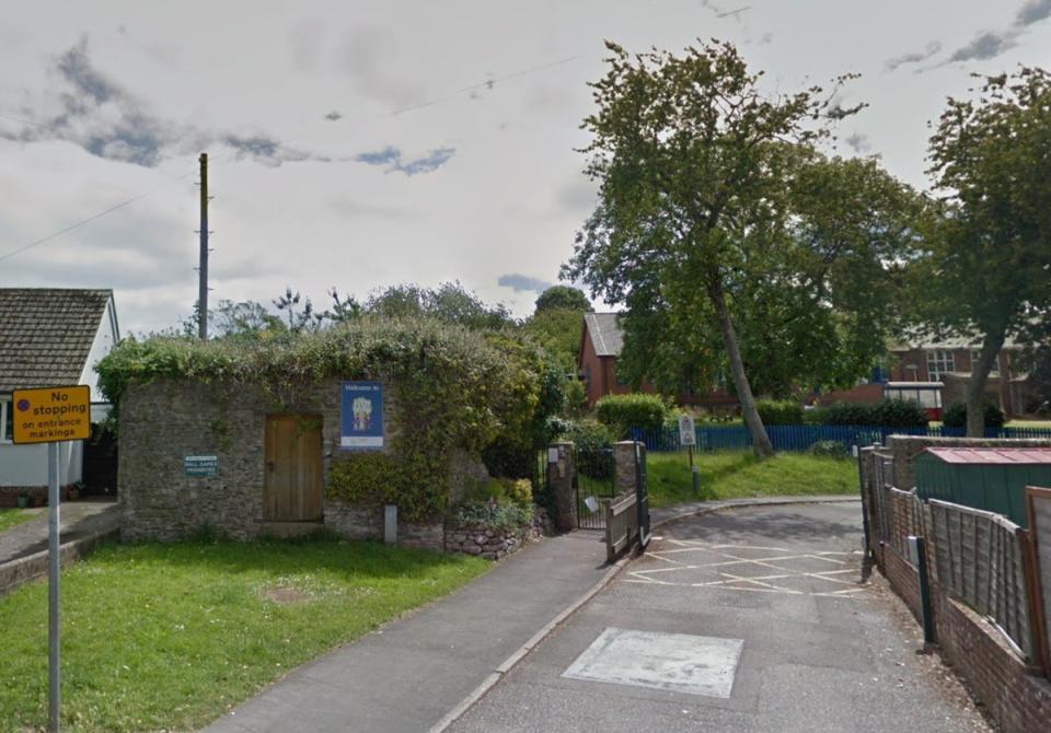 Eden Park Primary School in Brixham was forced to close over the outbreak (Google Maps)