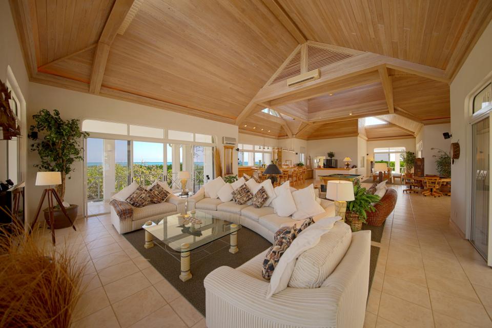 <a rel="nofollow noopener" href="https://www.christiesrealestate.com/eng/sales/detail/170-l-55-f1705151838700010/bonefish-cay-abaco-ab" target="_blank" data-ylk="slk:More information on this private island;elm:context_link;itc:0;sec:content-canvas" class="link ">More information on this private island</a>.