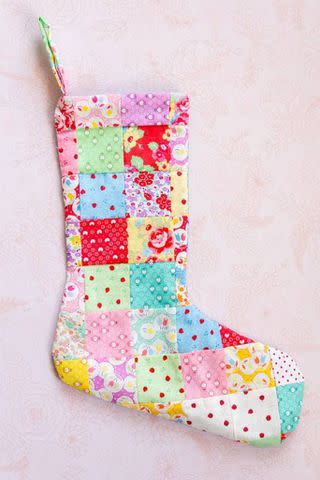 <p><a href="https://www.coralandco.com/blog/patchwork-quilt-christmas-stocking.html" data-component="link" data-source="inlineLink" data-type="externalLink" data-ordinal="1">Coral and Co.</a></p>