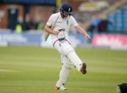 Cricket - England v New Zealand - Investec Test Series Second Test - Headingley - 2/6/15 England's Adam Lyth leaves the field dejected after being dismissed by New Zealand's Trent Boult Action Images via Reuters / Philip Brown