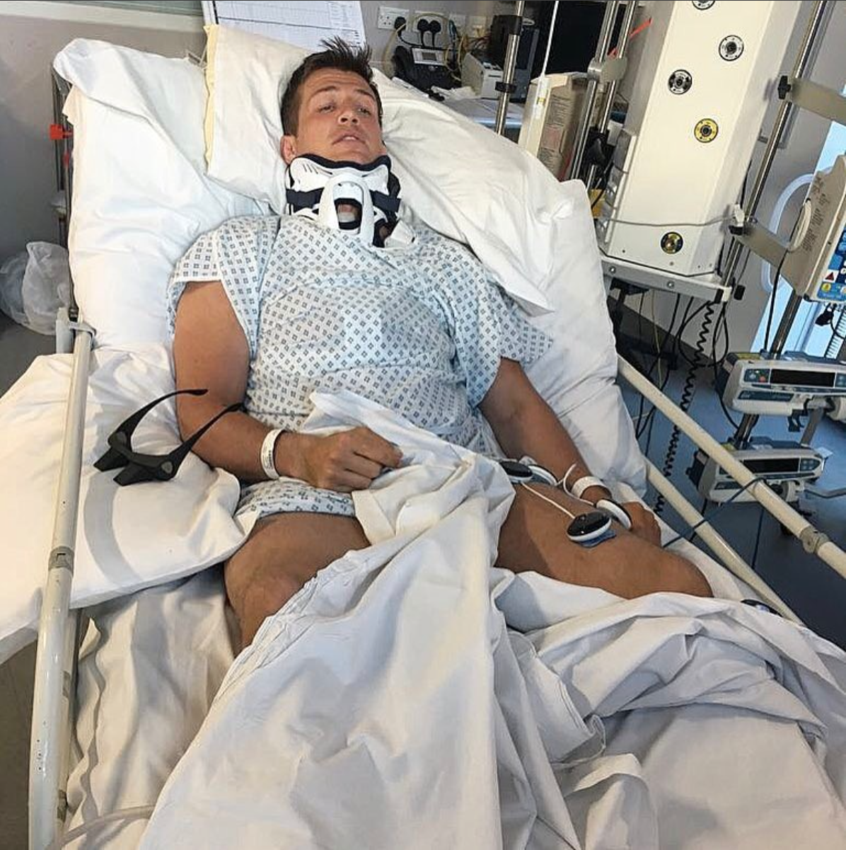 Former professional rugby player Ed Jackson spent three months in hospital in 2017 after dislocating his neck. (Supplied: Ed Jackson)