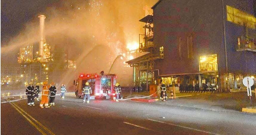 台灣中油大林煉油廠去年10月發生嚴重氣爆事件。（圖／報系資料照）